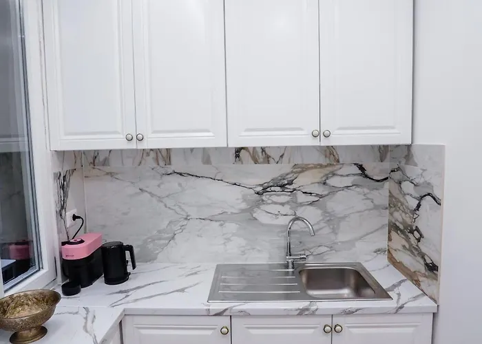 Aurea Antique -